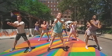 VIDEO: MEAN GIRLS National Tour Cast Members Celebrate Pride with Remixed “I Am What I Am” Photo