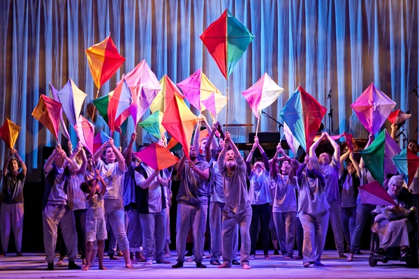 Photos: First Look at Amici Dance Theatre's ONE WORLD at Lyric Hammersmith Image