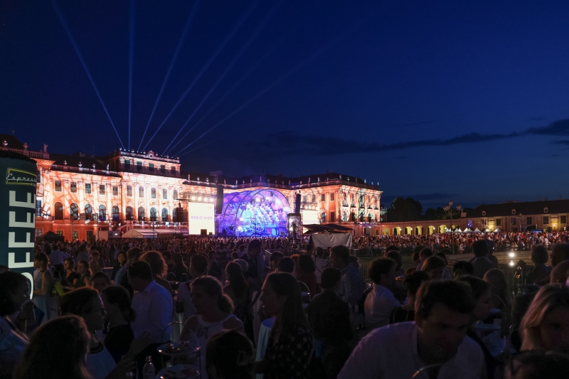 Review: ELISABETH IN CONCERT at Schönbrunn Palace Image