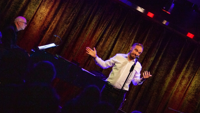 Review: Axelrod's Airs Are Treasures For The Ears In ARI'S ARIAS at The Birdland Theatre  Image