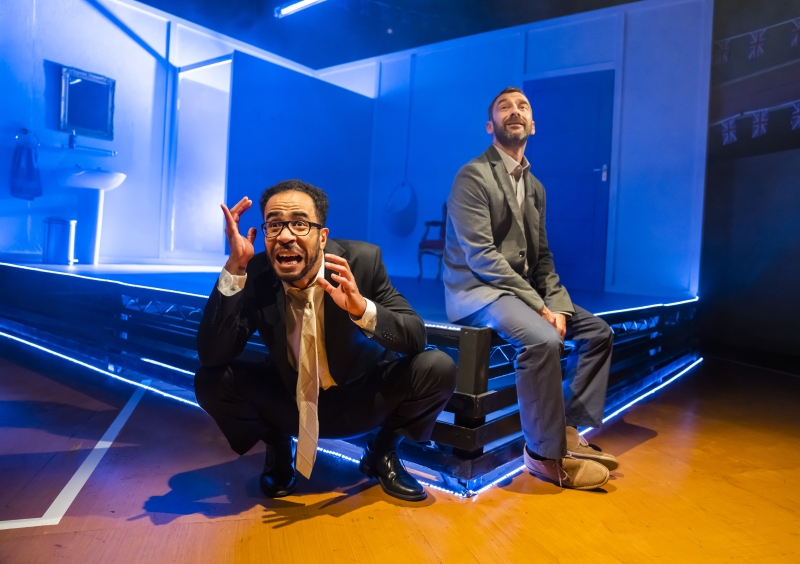 Photos: First Look at THE THRONE at Charing Cross Theatre 
