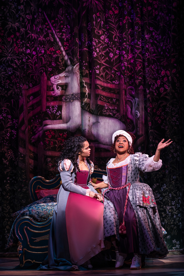 Photos: Get A First Look At The Broadway-Bound Cast of & JULIET Image