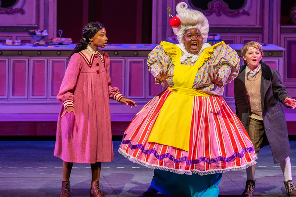 Photos: Get A First Look At Jeanna de Waal, Corbin Bleu & More in The Muny's MARY POPPINS Image