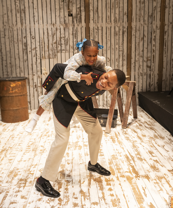 Photos: First Look at American Blues Theater's FENCES Image