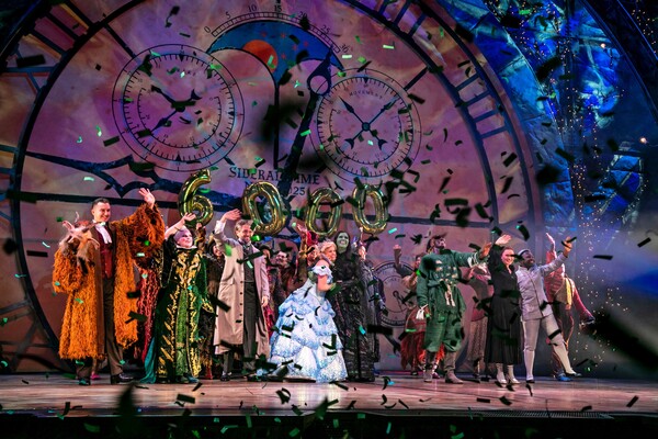 Photos: WICKED Celebrates 6000 West End Performances Image