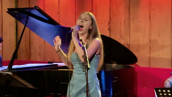 Mikayla Petrilla singing ROXANNE by the Police at THE VIOLET HOUR at Rockwood Music H Photo