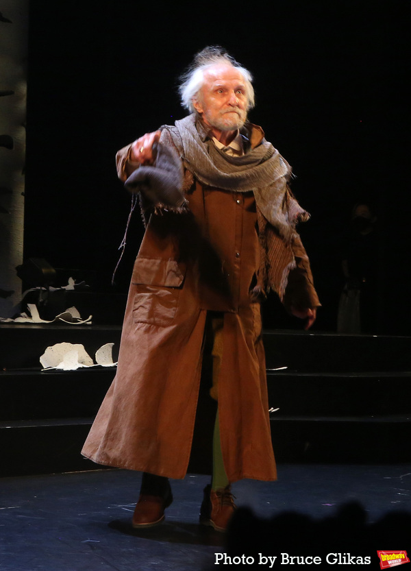 Photos: INTO THE WOODS Takes Opening Night Bows Image