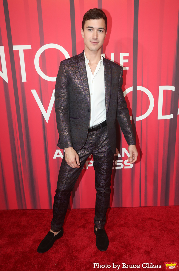 Photos: The Stars Arrive at Opening Night of INTO THE WOODS Image