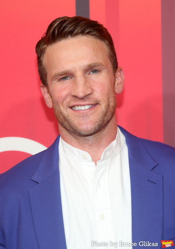 Photos: The Stars Arrive at Opening Night of INTO THE WOODS Image