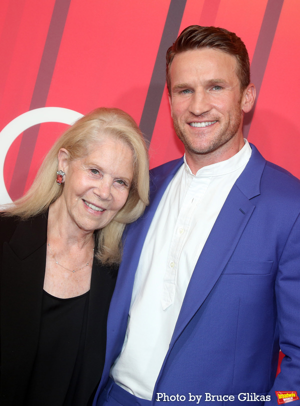Photos: The Stars Arrive at Opening Night of INTO THE WOODS Image