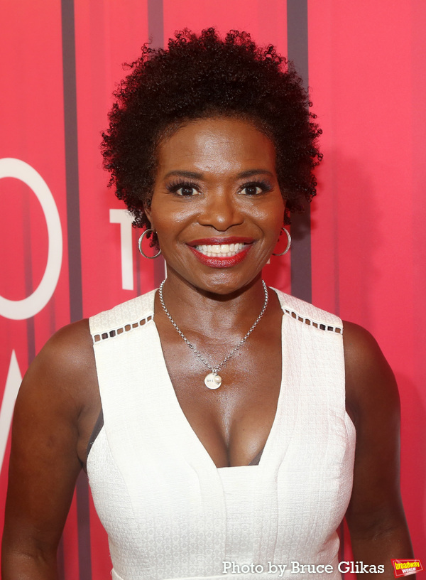 Photos: The Stars Arrive at Opening Night of INTO THE WOODS Image