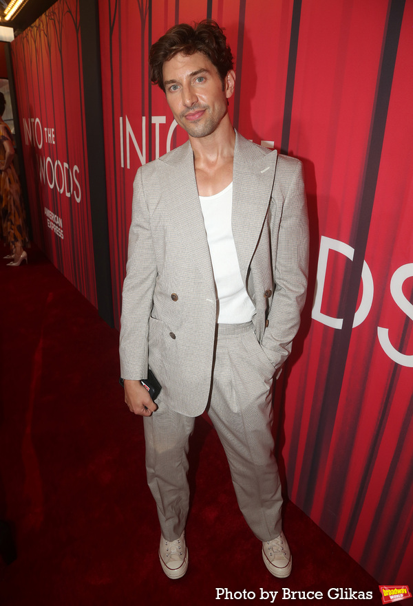 Photos: The Stars Arrive at Opening Night of INTO THE WOODS Image
