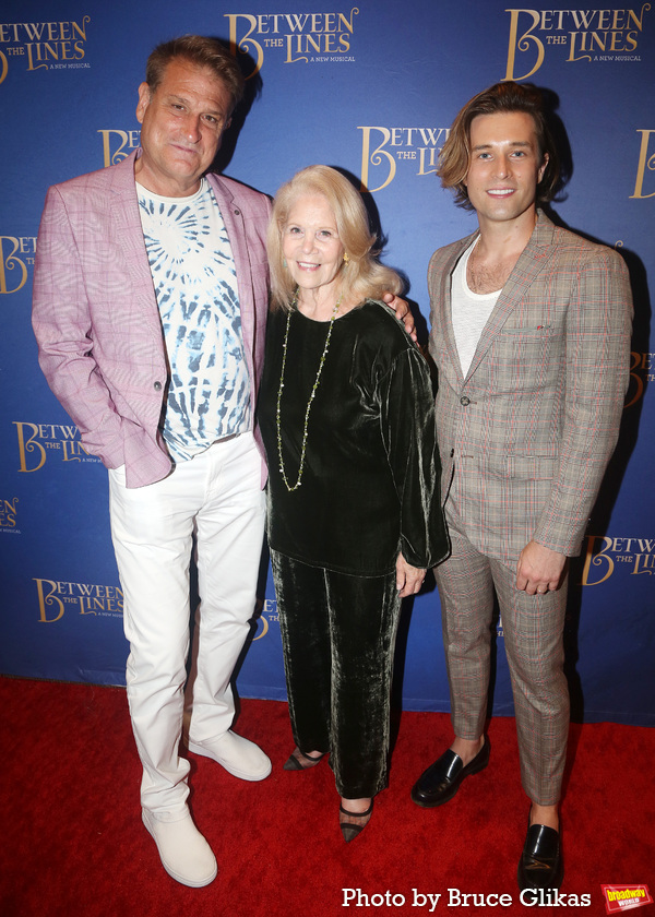 Photos: Inside Opening Night of BETWEEN THE LINES Off-Broadway Image