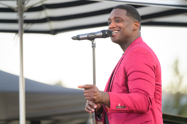 Photos: First Look At AIN'T TOO PROUD and THE LION KING's Jelani Remy Performing at Broadway and Vine Image