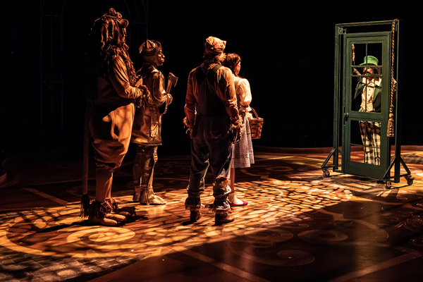 Photos: First Look At THE WIZARD OF OZ At Marriott Theatre Image