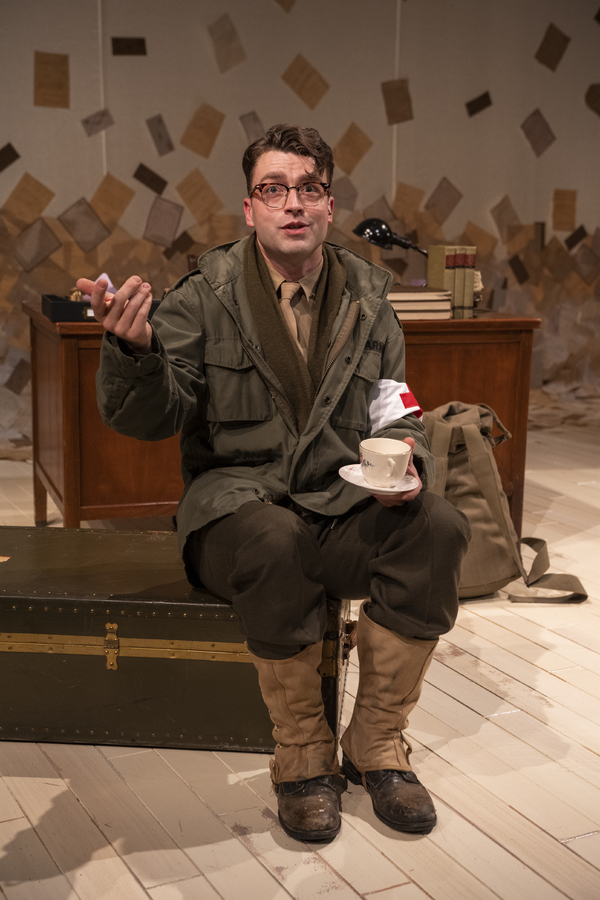 Photos: First Look At Ken Ludwig's DEAR JACK, DEAR LOUISE At Northlight Theatre 