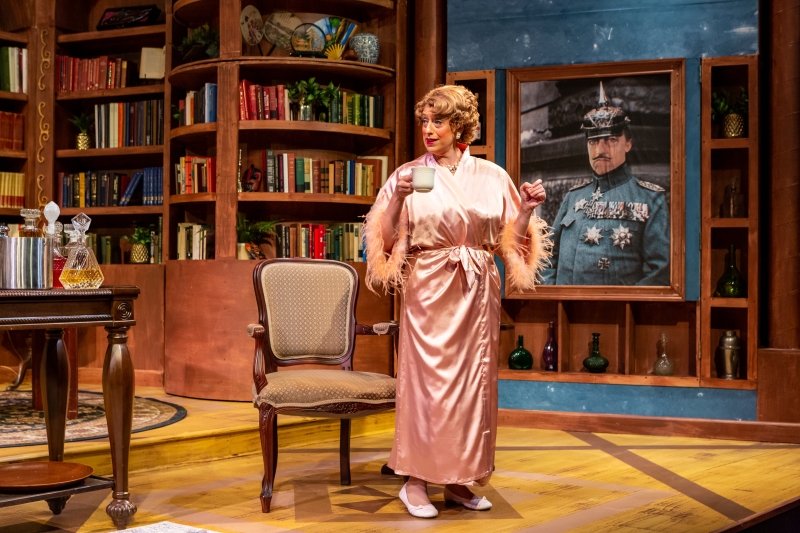 Review: MUSICAL COMEDY MURDERS OF 1940 at Searcy Summer Dinner Theatre keeps us guessing to the very end 