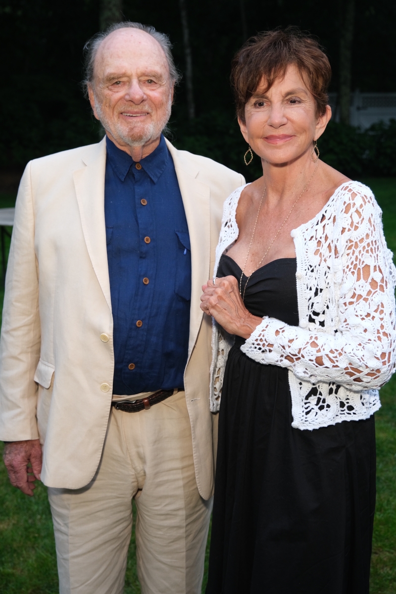 Feature: Bay Street Honors Mercedes Ruehl and Harris Yulin with The Joel Grey Lifetime Achievement Award at Bay Street 