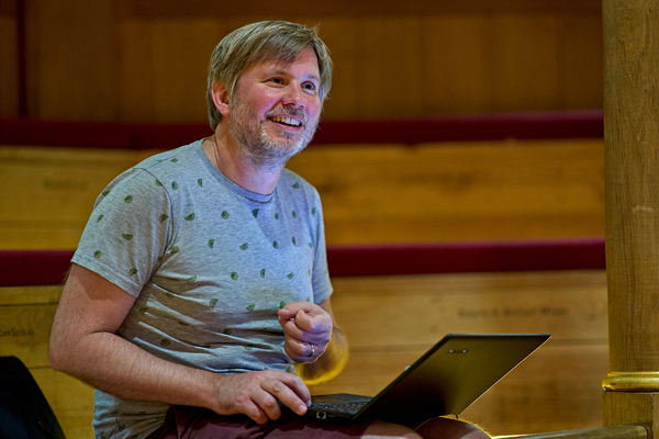 Photos: First Look at Rehearsal For MIDSUMMER MECHANICALS at Shakespeare's Globe Image