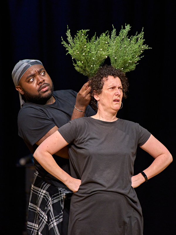 Photos: First Look at Rehearsal For MIDSUMMER MECHANICALS at Shakespeare's Globe Image