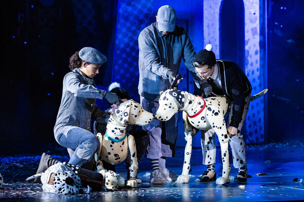 Perdi and Pongo puppeteered by Yana Penrose, Emma Lucia, Ben Thompson and Danny Colli Photo