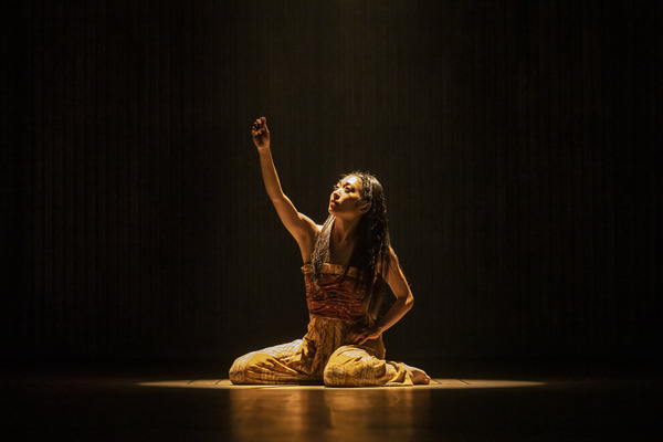 Photos: First Look at SOUTH PACIFIC, Starring Gina Beck Image