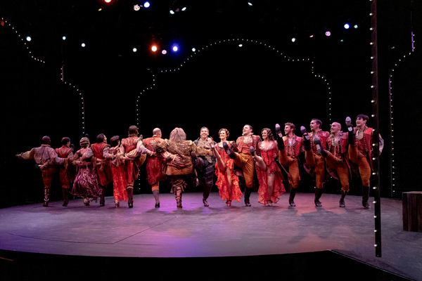 Photo Exclusive: First Look at Ben Fankhauser, Jackie Burns, and More In SOMETHING ROTTEN! At Broadway at Music Circus Image