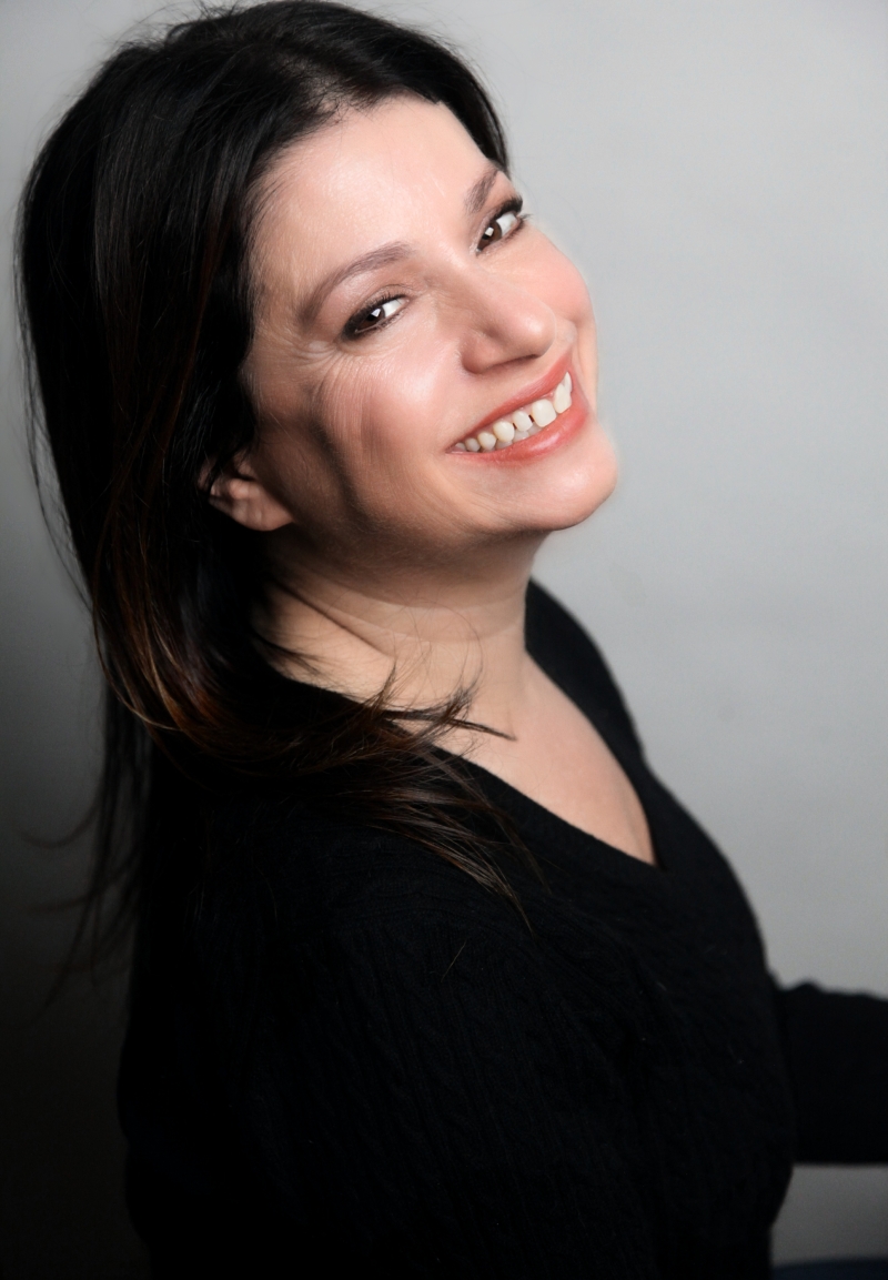 Feature: Gerrilyn Sohn - Lady Sings With Hues Image