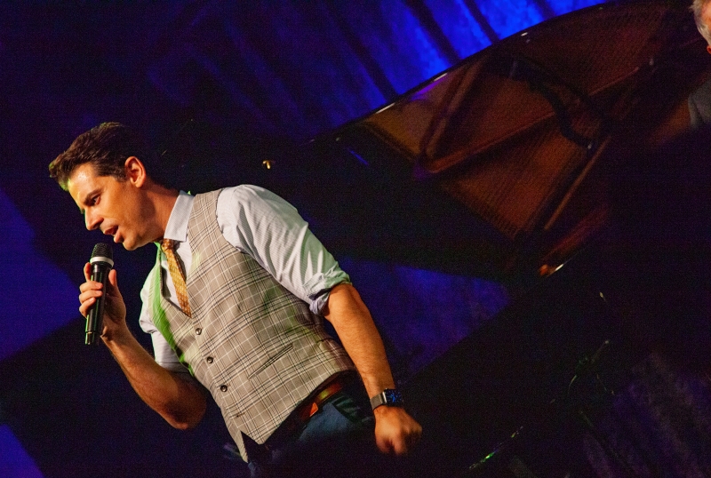 Review: TONY DeSARE Makes Musical Serotonin at Birdland Theater Image