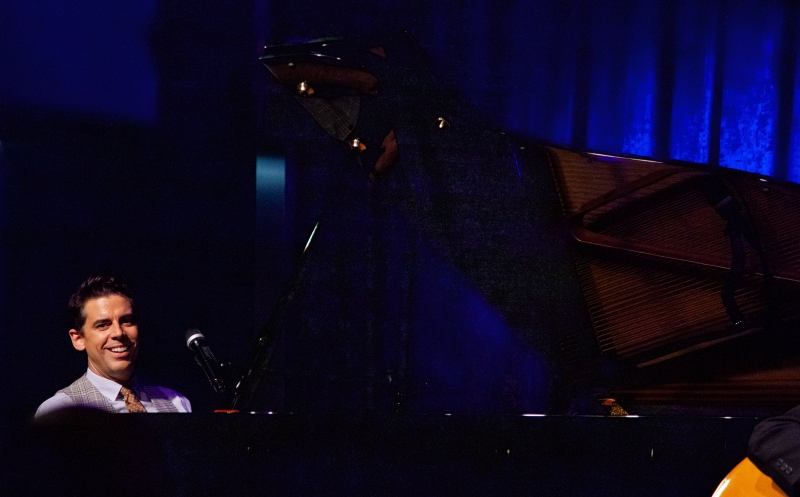 Review: TONY DeSARE Makes Musical Serotonin at Birdland Theater Image