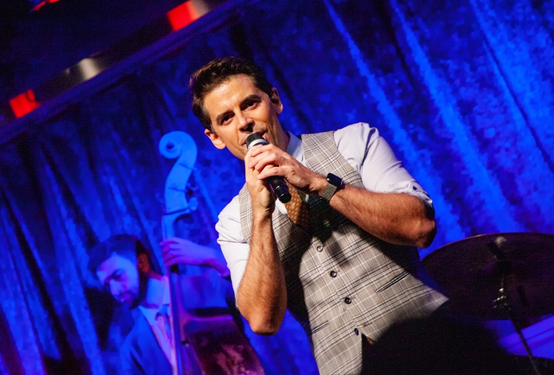 Review: TONY DeSARE Makes Musical Serotonin at Birdland Theater Image