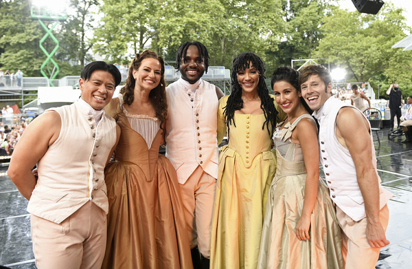 Photos: First Look At The Cast of HAMILTON Performing In Their First-Ever Morning Show Concert Image