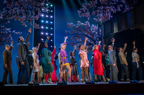 Photos: The Cast of THE DEVIL WEARS PRADA Takes Their Opening Night Bows Image