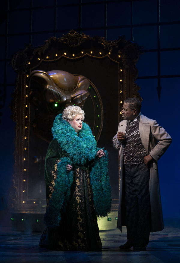Sharon Sachs and Cleavant Derricks in WICKED Photo