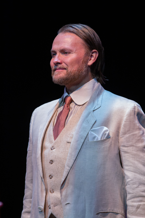 Photos: See Max von Essen and More In THE SECRET GARDEN At Broadway At Music Circus Image