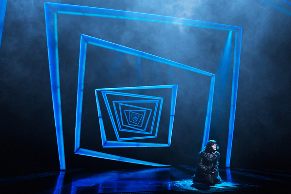 Photos: See Alex Brightman, Elizabeth Teeter & More in New BEETLEJUICE Images Image