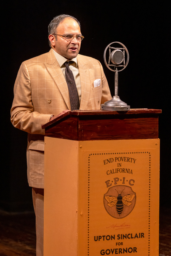 Photos: First Look At TimeLine Theatre's World Premiere of CAMPAIGNS, INC. Image