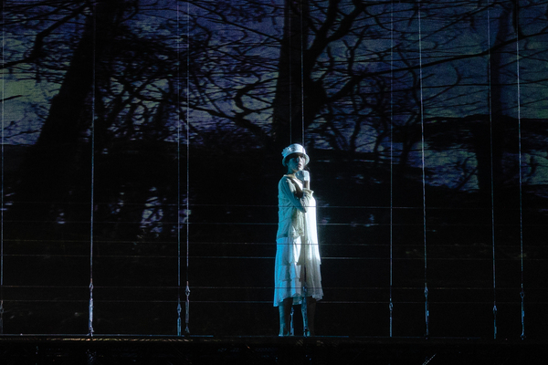 Photos: First Look At The Colonial's DRACULA Image