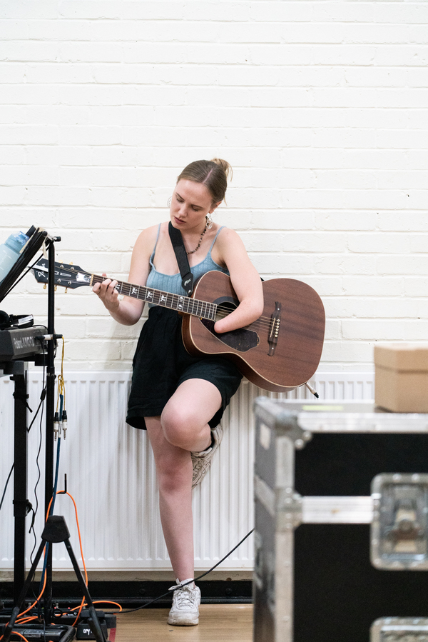 Photos: Inside Rehearsal For the Regional Premiere of KINKY BOOTS 