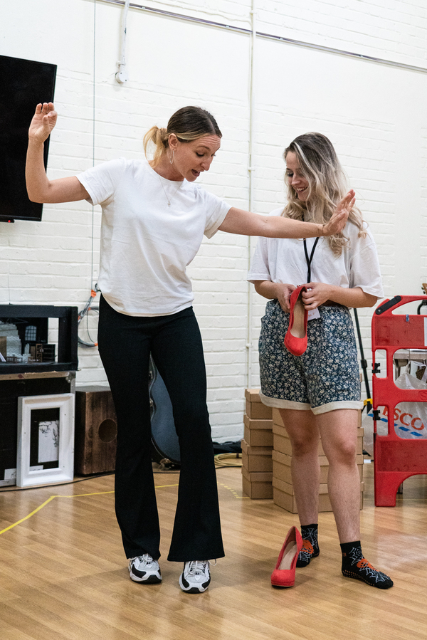 Photos: Inside Rehearsal For the Regional Premiere of KINKY BOOTS 