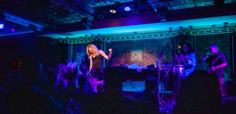 Photos: Debbie Gibson in Her OUT OF THE BLUE 35TH ANNIVERSARY EVENT at 54 Below  Image