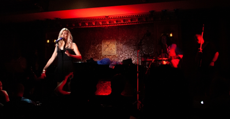 Photos: Debbie Gibson in Her OUT OF THE BLUE 35TH ANNIVERSARY EVENT at 54 Below  Image