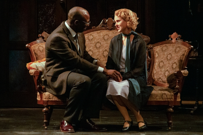 Review: DRACULA at Berkshire Theatre Group Image