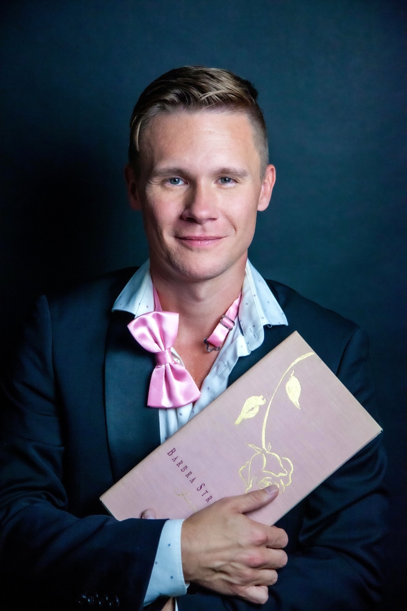 Interview: Seth Sikes of SETH SIKES SINGS BARBRA STREISAND at 54 Below Image