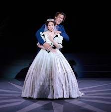 Review: ELISABETH at Château Du Karreveld Image