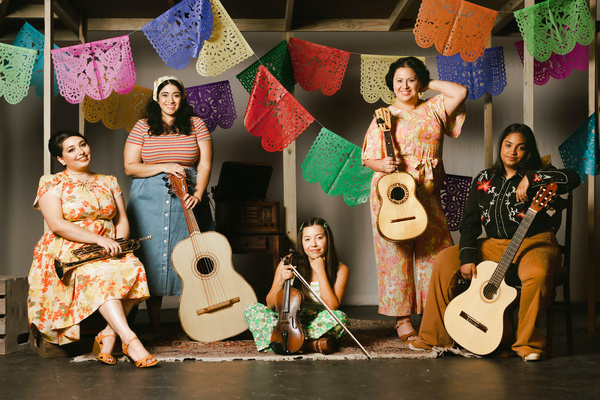 Photos: First Look At The Cast Of AMERICAN MARIACHI At The Public 