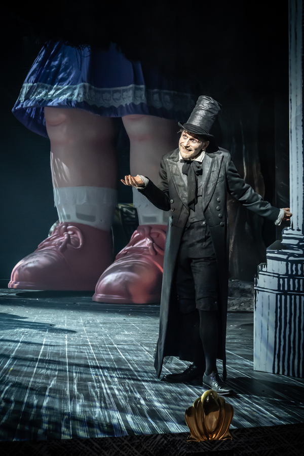 Photos: First Look at INTO THE WOODS at Theatre Royal Bath Image