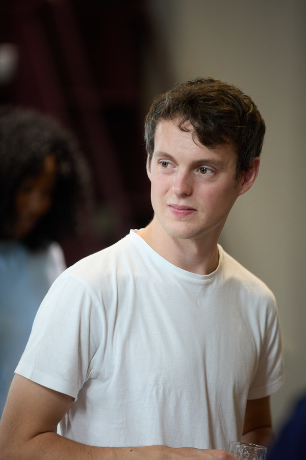 Photos: Inside Rehearsal For the UK Tour of AN INSPECTOR CALLS 