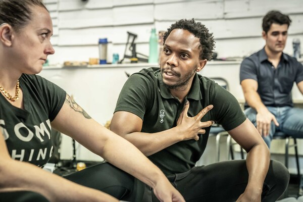 Photos: Inside Rehearsal For OTHELLO at the Watermill Image