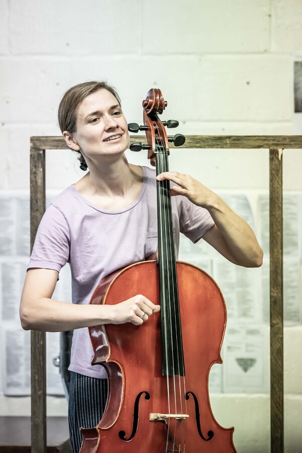 Photos: Inside Rehearsal For OTHELLO at the Watermill Image
